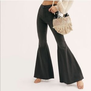 FREE PEOPLE Just Float  On Flare Wide Jeans Bell Bottoms Faded Black Size 26